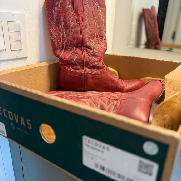 Tecova The Jamie in Redwood Goat - Picture 4 of 13